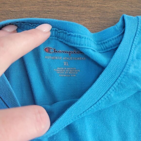 Champion t-shirt size XL - Picture 3 of 4